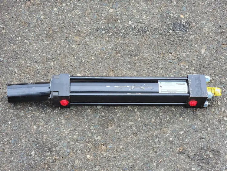 Used ROYAL ELECTRIC T3H2S12C1A2A1A Parts (Hydraulics and Pneumatics) British Columbia CA | Lenmark #266353