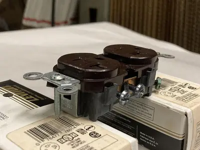 New | in-Stock LEVITON 5342 Miscellaneous Equipment (Electrical & Power) Ohio US | Surplus Asset Holdings #1209372