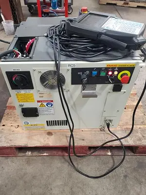 USED 2012 FANUC M-2IA/3S