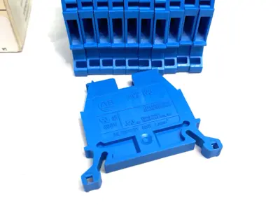 USED ALLEN-BRADLEY SER. B IEC TERMINAL BLOCK BLUE