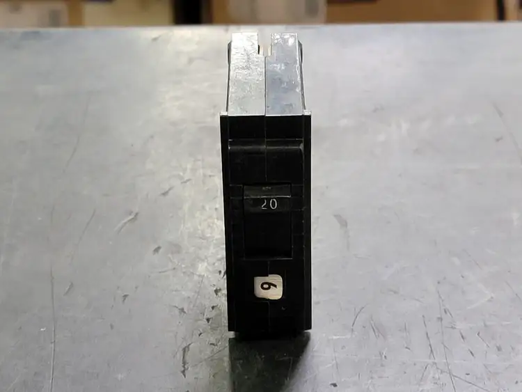 Used GENERAL ELECTRIC TQL120 Switchgears British Columbia CA | Lenmark #241525