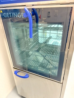 2010 GETINGE 46-series Washers | Elevation Machine (3)