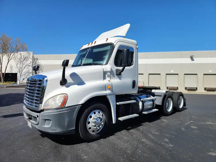 Used 2013 FREIGHTLINER CASCADIA 125 Conventional trucks California US | Ben Kaplan Equipment #1182516