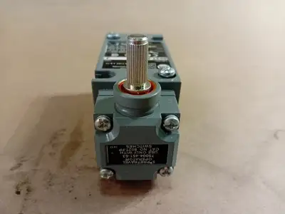 NEW ALLEN-BRADLEY 802T-FP