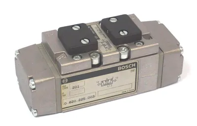 NEW BOSCH 0-820-225-003 PNEUMATIC VALVE 0820225003