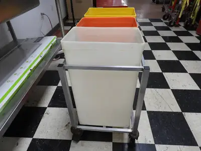 Used Winholt _UNKNOWN_ Restaurant Storage Containers Illinois US | Falcon Restaurant Supply #1376889
