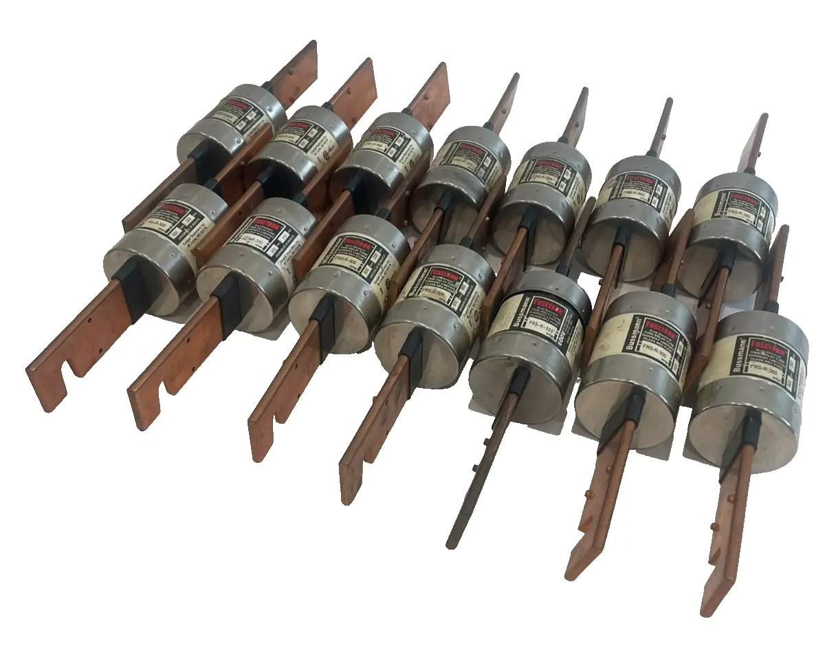 NEW BUSSMANN FRS-R-300 TIME DELAY FUSES FRSR300 LOT OF 14