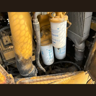 USED 2011 CATERPILLAR D11T