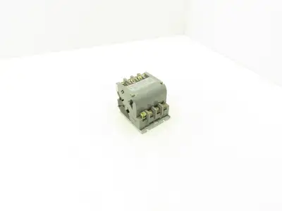 Furnas 40DP32AX9 Contactor Motor Starter 10Hp 27A 600VAC 3Ph 120V Coil Size 1