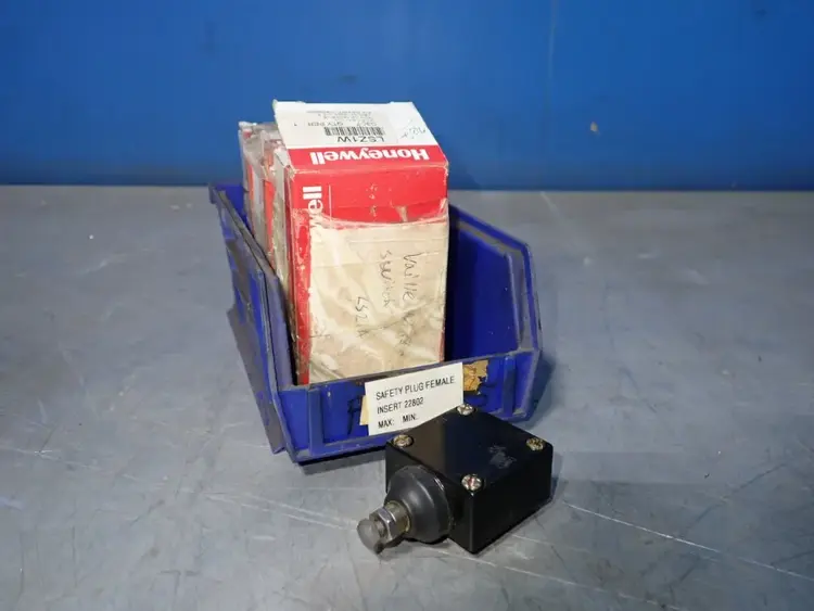 Used HONEYWELL LSW1W Relays & Switches | HGR 24 #739090