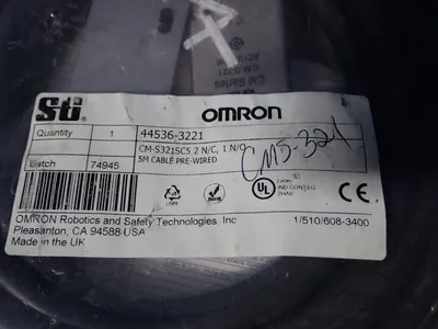 NEW OMRON CMS321SC5