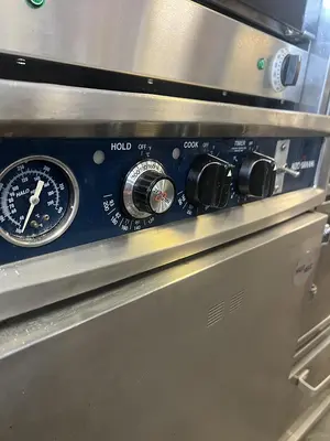USED ALTO SHAAM 1000 - TH-II