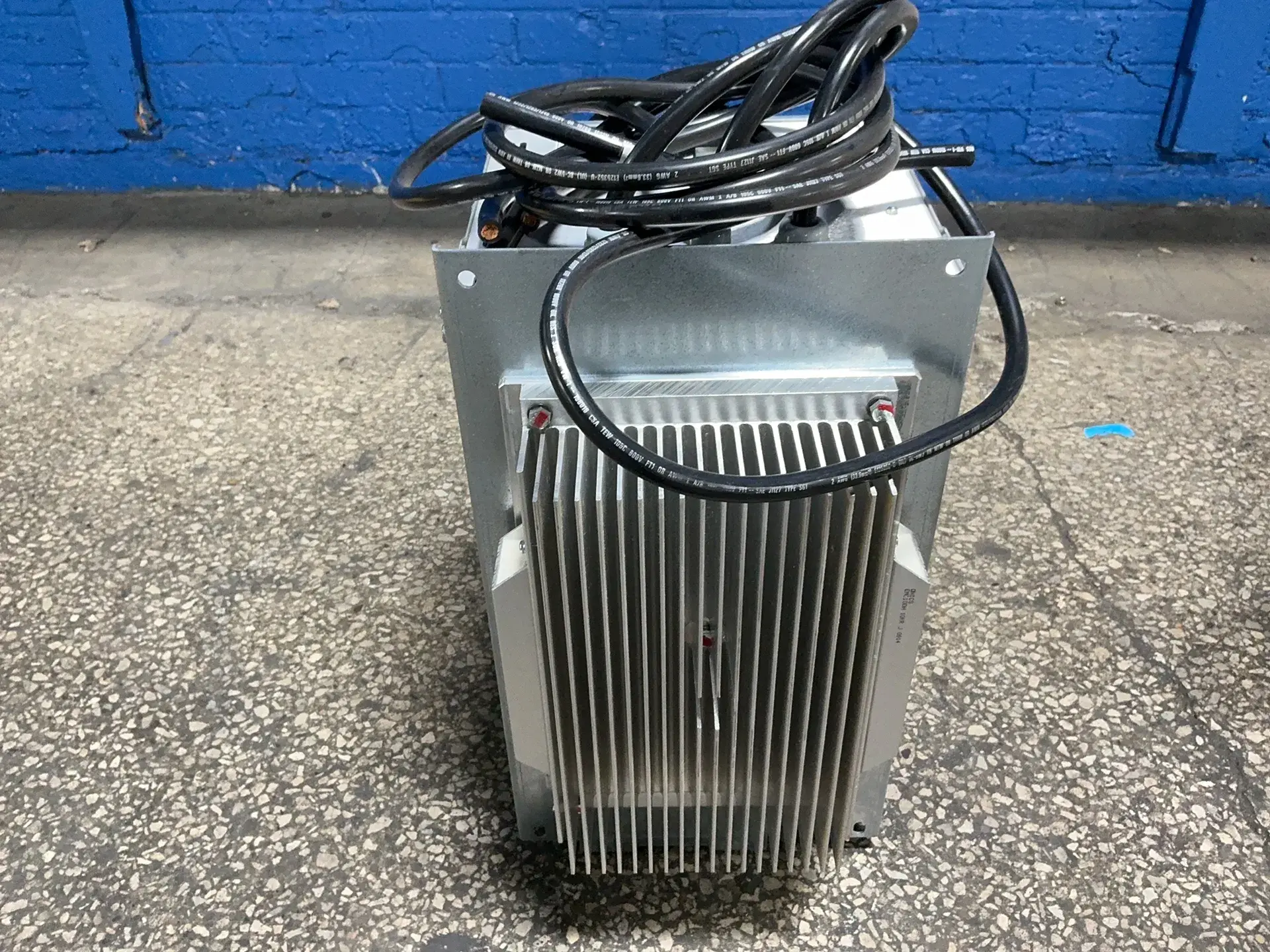 Used WELDING TECHNOLOGY CORP. 9021102VR Power Inverters Ohio US | HGR 24 #1266766
