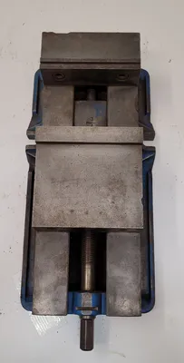 KURT D688 AngLock Vise Vises | Machinery Central (12)