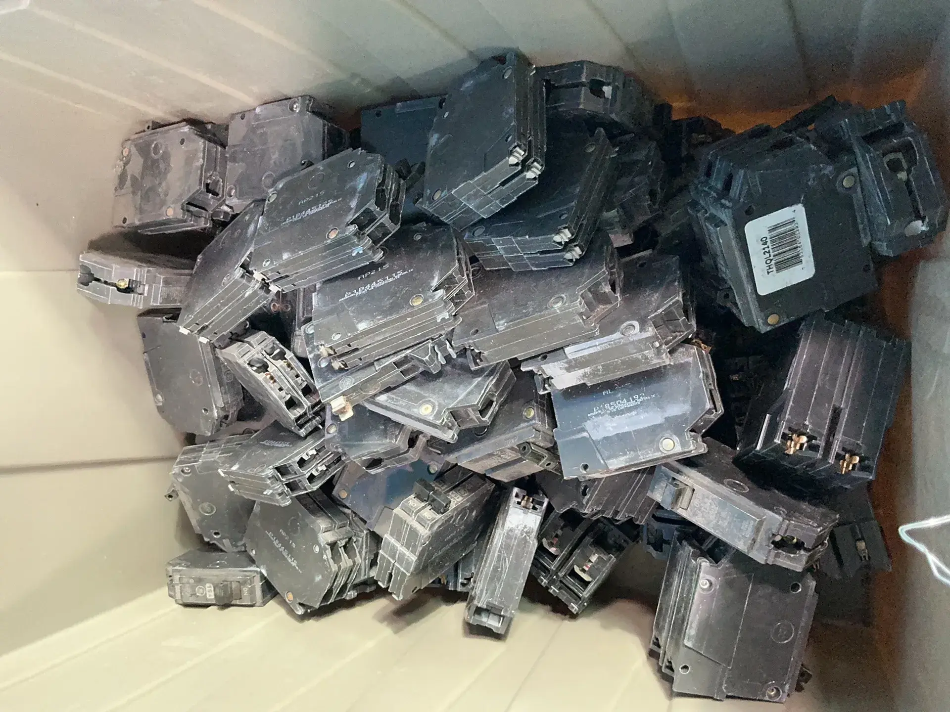 Used ABB, GENERAL ELECTRIC _UNKNOWN_ Circuit Breakers Ohio US | HGR 24 #1291840