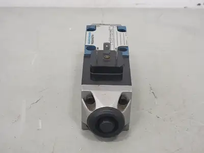 NEW REXROTH 3WE6A9-51/BG24NZ55L