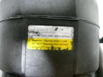 USED LOT OF 3 ITT PURE-FLO 316L DIAPHRAGM VALVES W/ ADVANTAGE 90PSI ACTUATORS