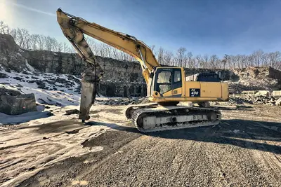 Used 2014 KOMATSU PC490LC-10 Excavators Pennsylvania US | Proxy Equipment #1383045