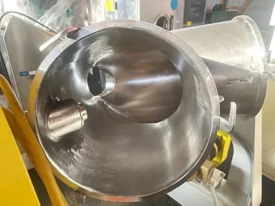 USED PATTERSON-KELLEY TWIN SHELL DRY BLENDER