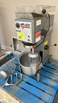 Welbuilt 20 quart Commercial mixer