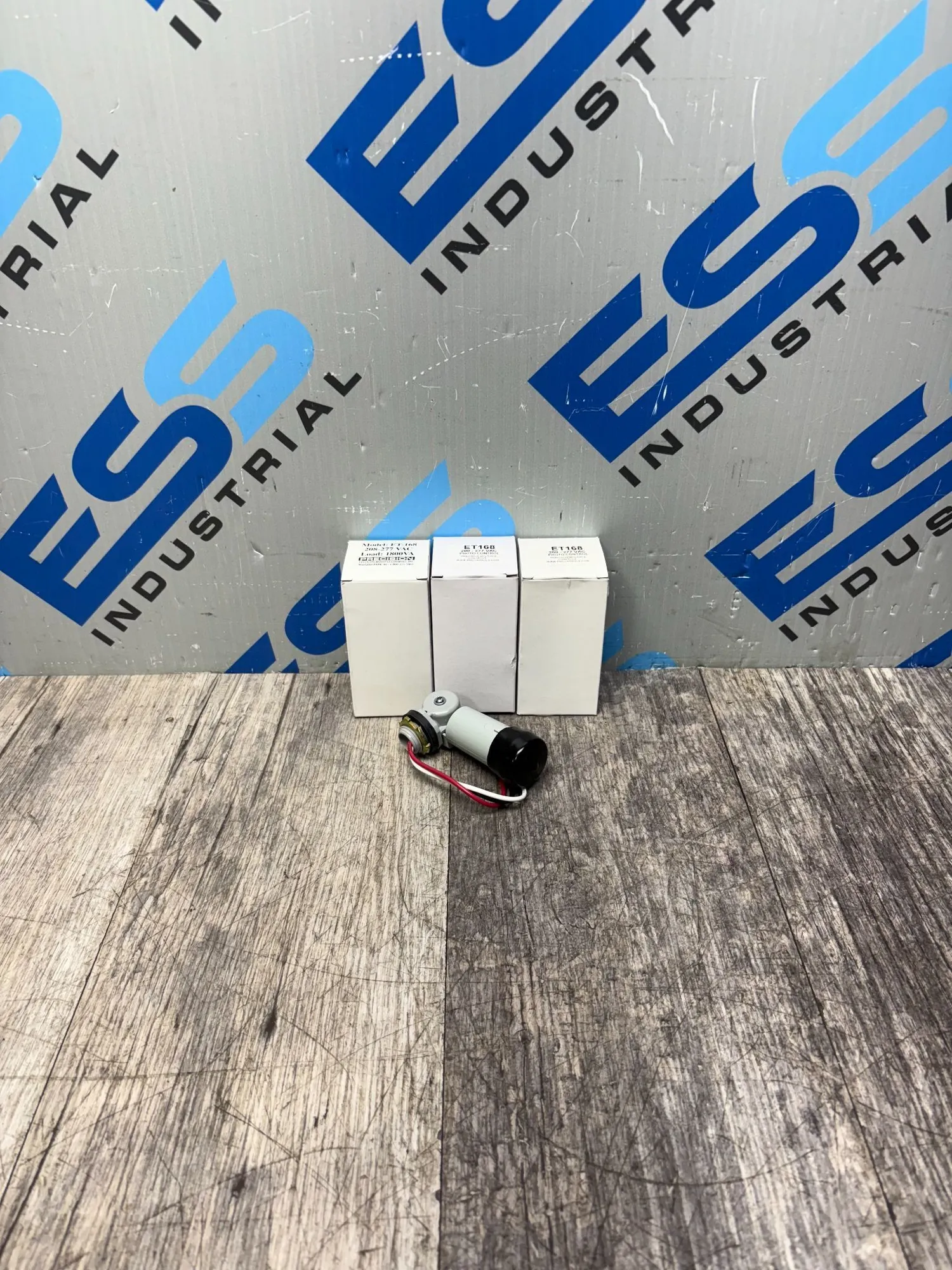 USED PRECISION MULTIPLE CONTROLS ET168