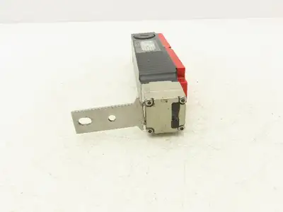 Used EUCHNER _UNKNOWN_ Relays & Switches Indiana US | Arrow Industrial #1408318