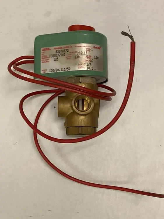 New | in-Stock ASCO 8320A172 Solenoid Valves Ohio US | Surplus Asset Holdings #1246776