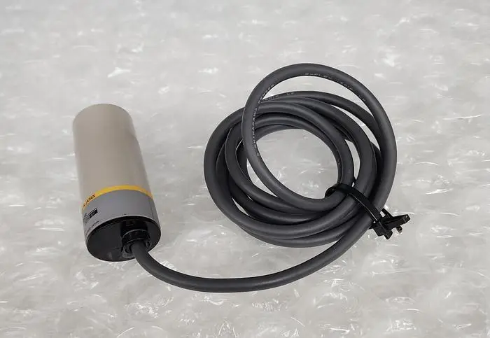 Used OMRON E2K-C25ME2 Semiconductor Parts | Advanced Capital Equipment Sales #432032