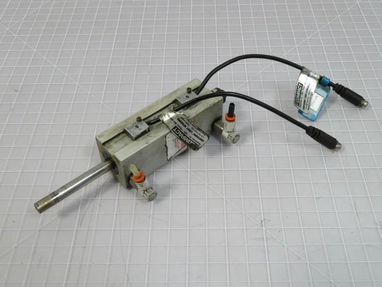 Used COMPACT _UNKNOWN_ Pneumatic Cylinders Texas US | OCO Industrial #1571753