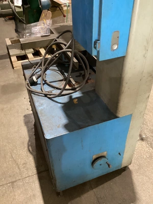 Used 1978 GROB 4V-24 Vertical Band Saws Michigan US | iGAM Industrial Marketplace #1332337