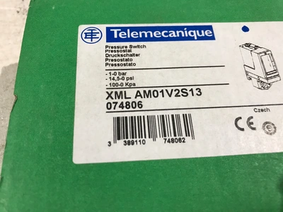 NEW TELEMECANIQUE XML AM01V2S13