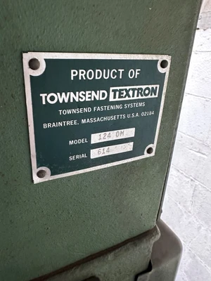 TOWNSEND 124DM RIVETER
