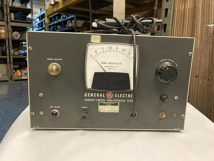 Used GENERAL ELECTRIC 9892115G 1 High Voltage Testers Ohio US | Surplus Asset Holdings #1227937