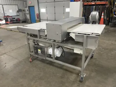 USED LOMA IQ2