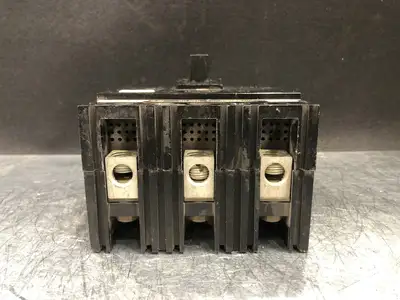 USED SQUARE D FAP36015