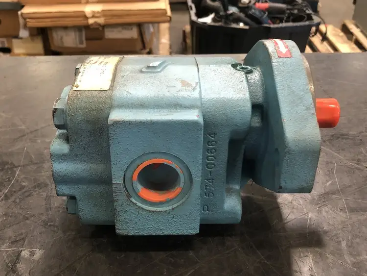 Used PERMCO M2100A886ADZE17-29 Parts (Hydraulics and Pneumatics) British Columbia CA | Lenmark #265192