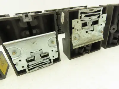 Bussmann JP60030-3CORA Pyramid /Open Style Fuse Block 600V-30A 3 Pole Lot of 8