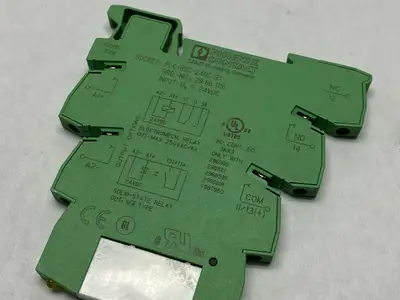 PLC-BSC-24DC/21 | Phoenix Contact  Relay Base 2966016 w/ 2961105 Relay LOT OF 2 - Used