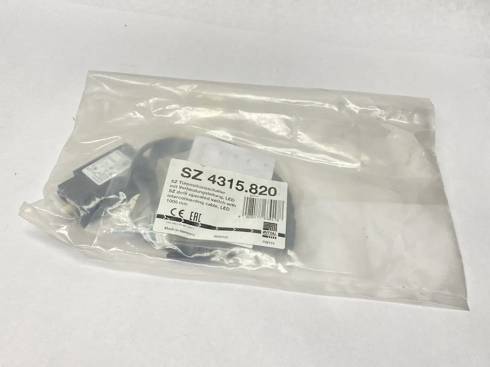 NEW RITTAL DOOR OPERATED SWITCH WITH INTERCONNECTING CABLE LED 1000MM