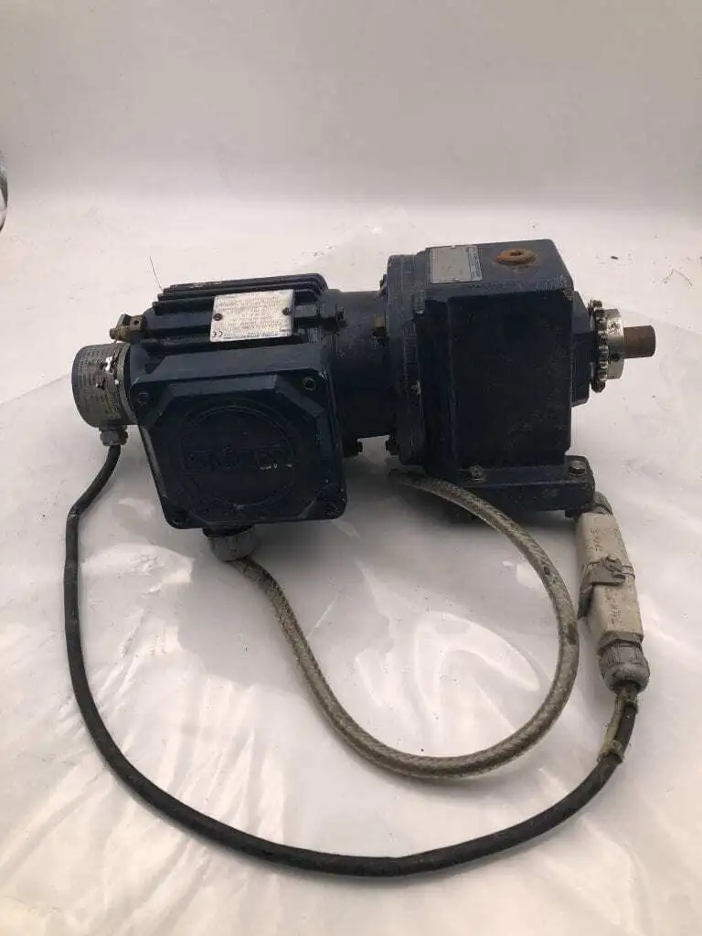 Stöber C002N0500D63M4 Speed Reducer 0.50:1 w/ 0.18kW Motor 3PH