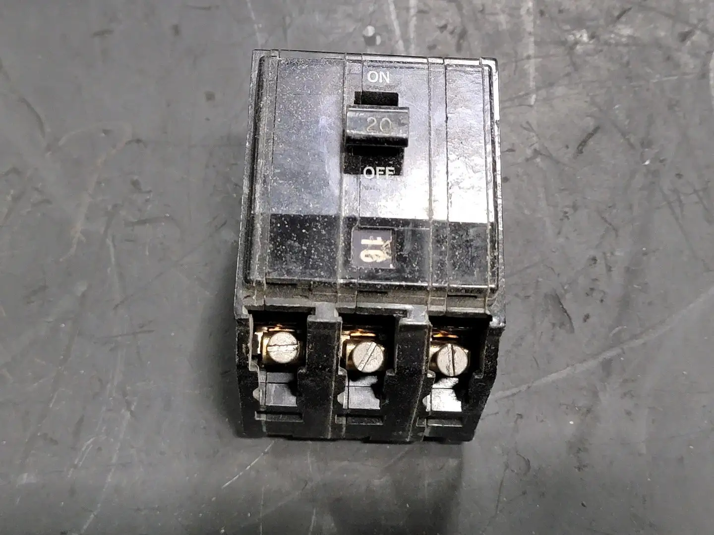 USED SQUARE D QO320