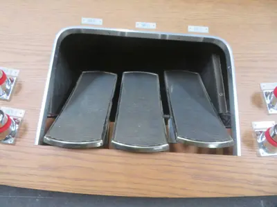 Used _UNKNOWN_ _UNKNOWN_ Musical Instruments & Supplies Texas US | Aucto #1476823