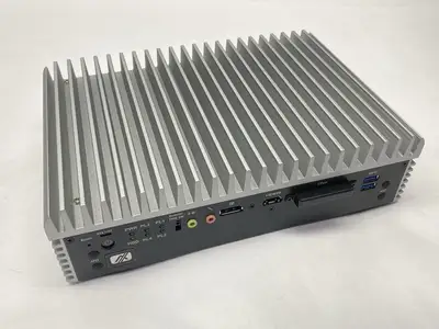 USED AXIOMTEK EBOX670-891-FL-DC