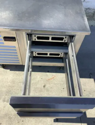 152-0169 Traulsen TE036HT 36” 2 Drawer Chef Base