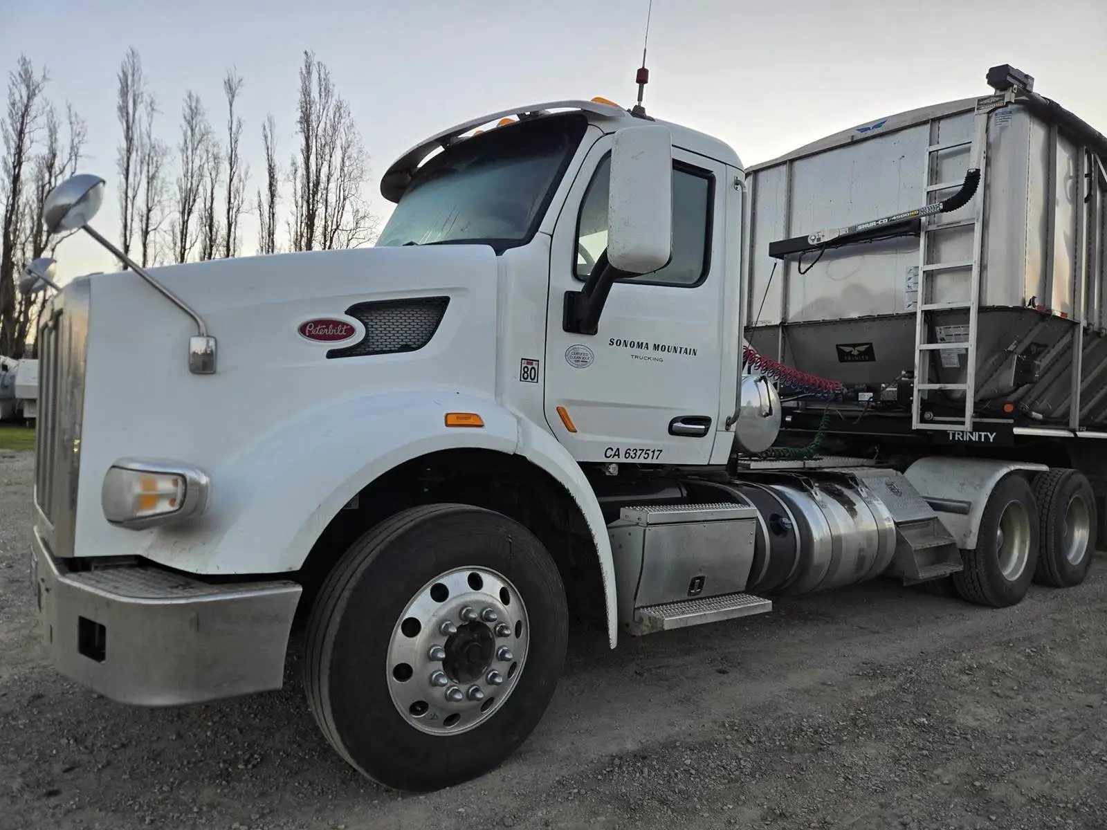 USED 2018 PETERBILT 567
