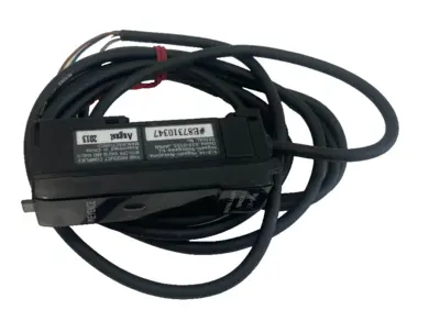 NEW KEYENCE LV-51M DIGITAL LASER SENSOR LV51M