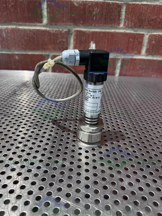 Used WIKA PS-11 STAINLESS STEEL PRESSURE SWITCH 0-10 BAR, 30 V Test Equipment - Other | Equipment Lab #486717
