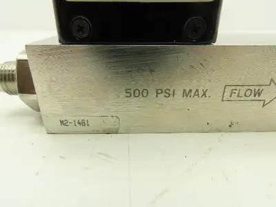 Unit UTM-2020 Mass Flow Controller N2 Gas 30 SLM Card Edge 500 PSI