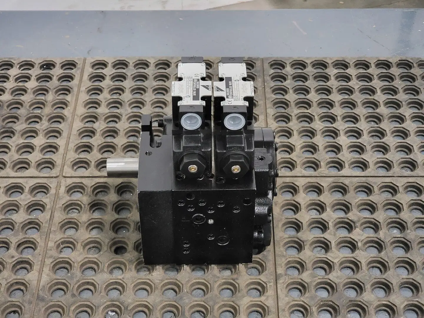 Used NOP 25605627 Valves/Fittings British Columbia CA | Lenmark #257886