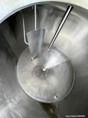 Pre-Owned APV Crepaco 600-Gallon Vertical Kettle – 304 Stainless Steel